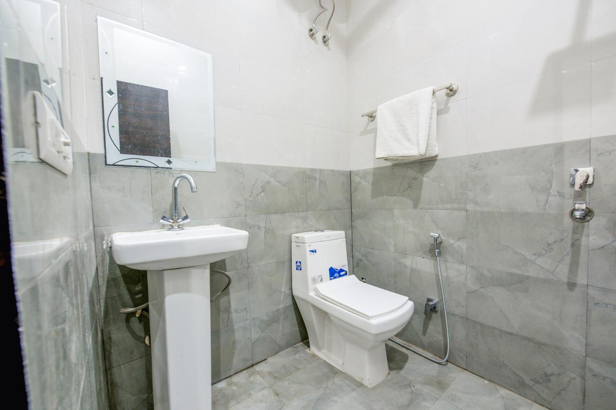 Fabhotel Royal Regency I ルディヤーナー エクステリア 写真